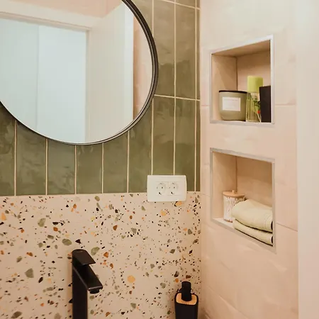 Stylish Town Centre Mariroza *