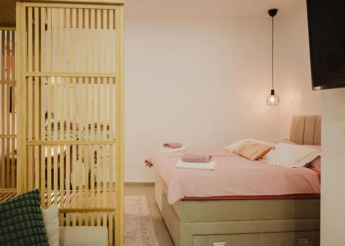 Stylish Town Centre Mariroza *