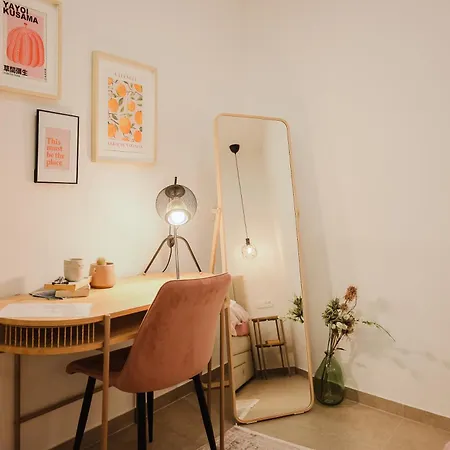 Stylish Town Centre Mariroza 公寓