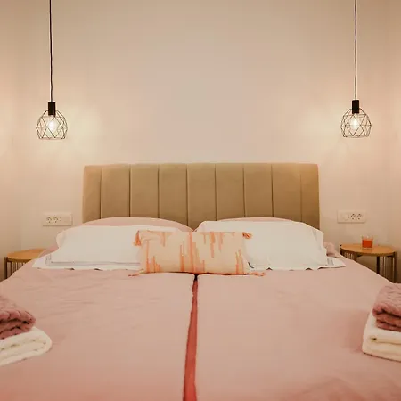 Stylish Town Centre Mariroza * Hvar Town