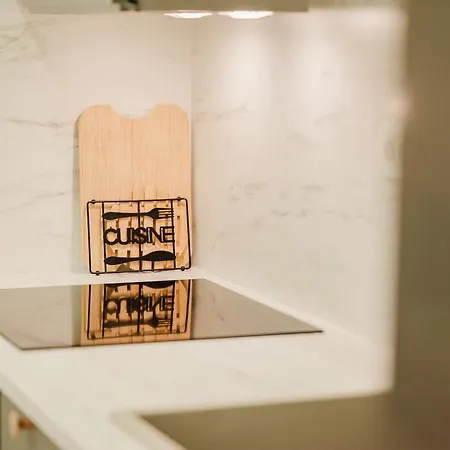 Stylish Town Centre Mariroza 赫瓦尔