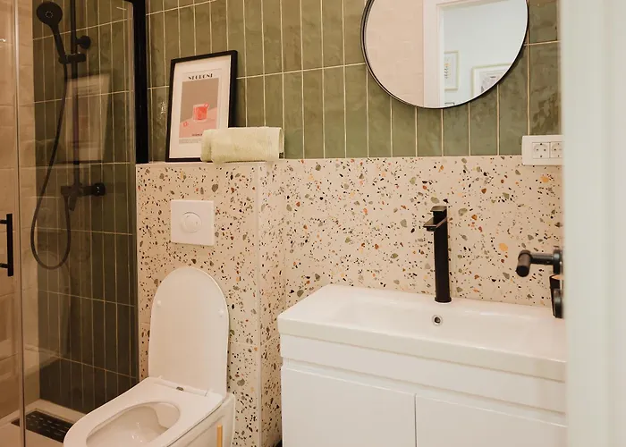 Apartment Stylish Town Centre Mariroza *