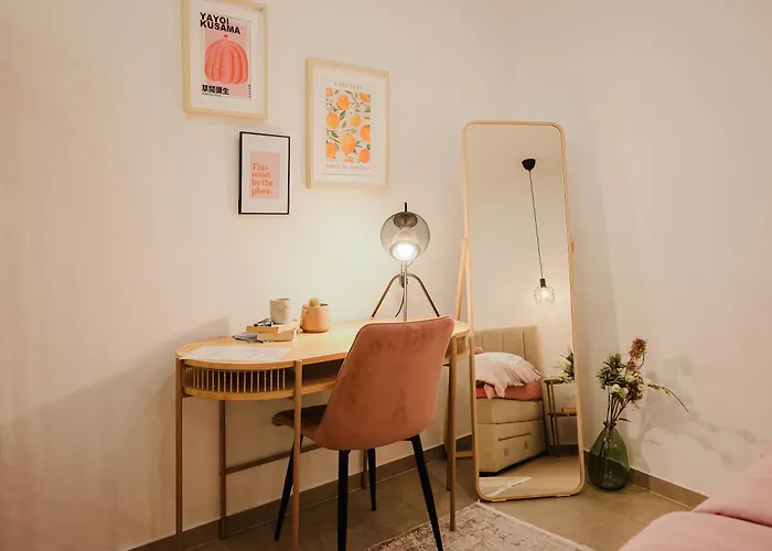 Stylish Town Centre Mariroza Apartment