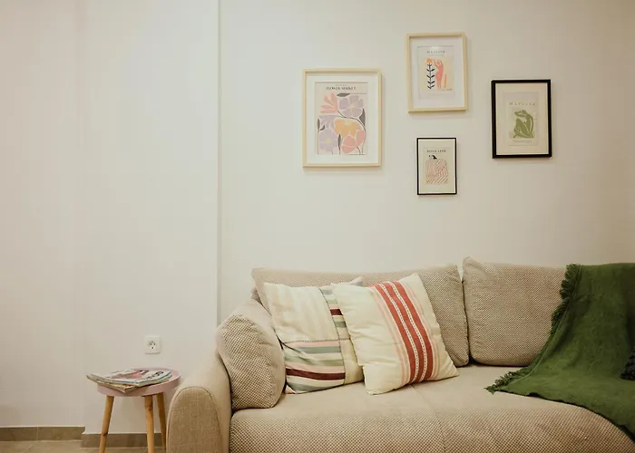 Stylish Town Centre Mariroza Apartment