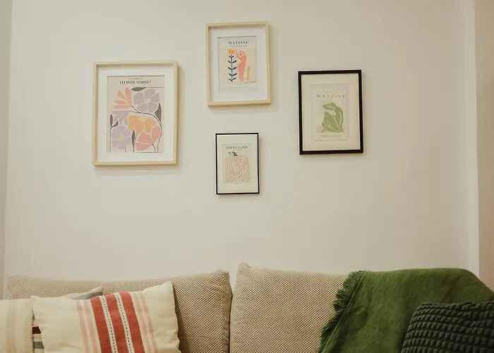 Apartment Stylish Town Centre Mariroza *