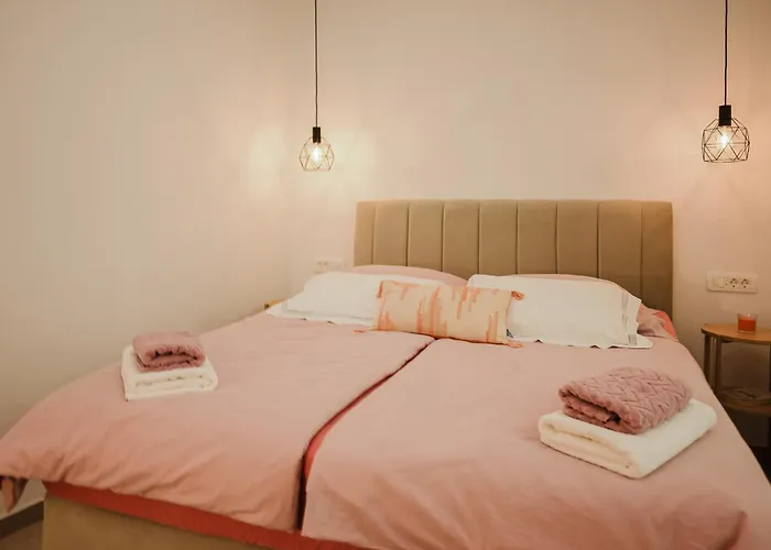 Διαμέρισμα Stylish Town Centre Mariroza Χβαρ