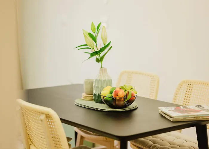 Stylish Town Centre Mariroza *